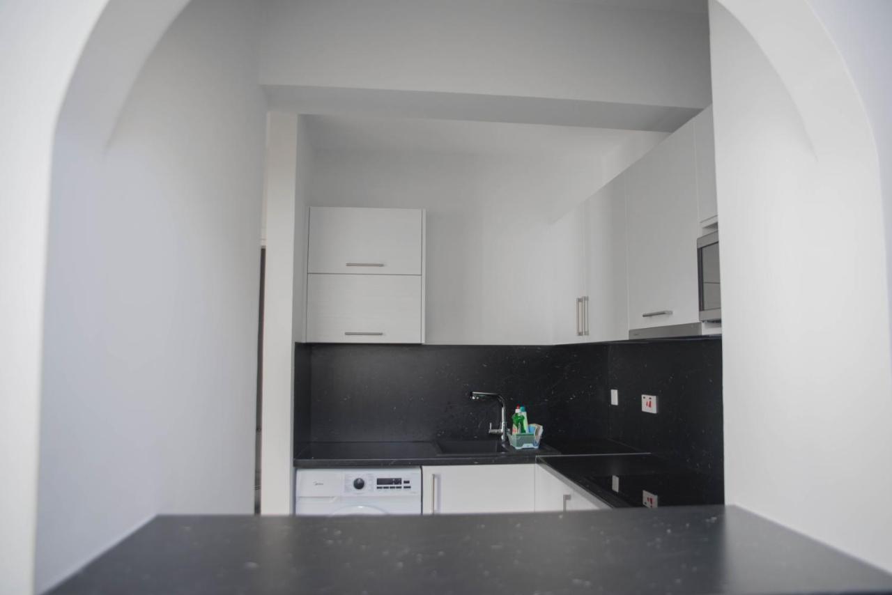 One Bedroom Apartment In Paphos In Good Location Екстериор снимка