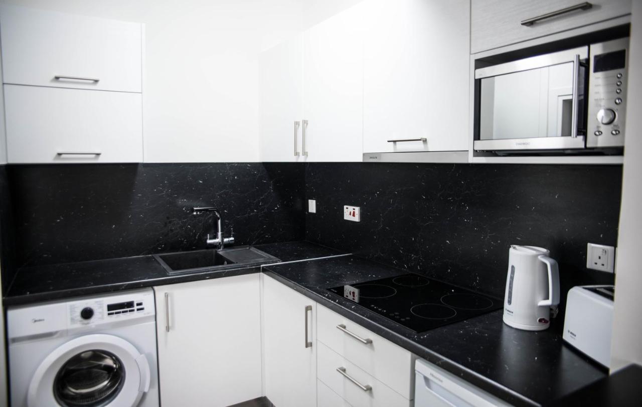One Bedroom Apartment In Paphos In Good Location Екстериор снимка